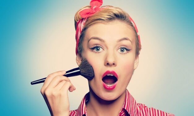 Najciekawsze triki makijażowe